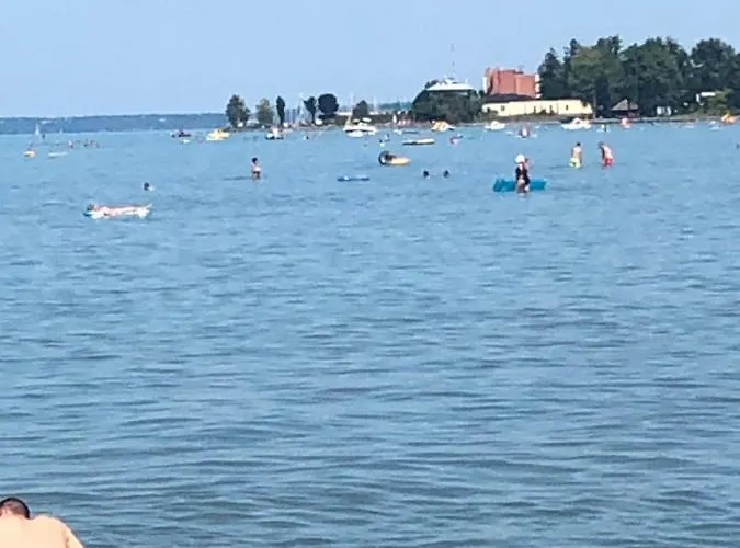 בית נופש House For 6 Ppl At Balaton שיופוק