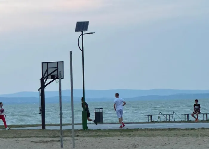 House For 6 Ppl At Balaton * שיופוק