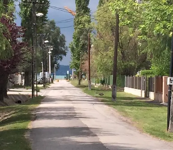 House For 6 Ppl At Balaton בית נופש *